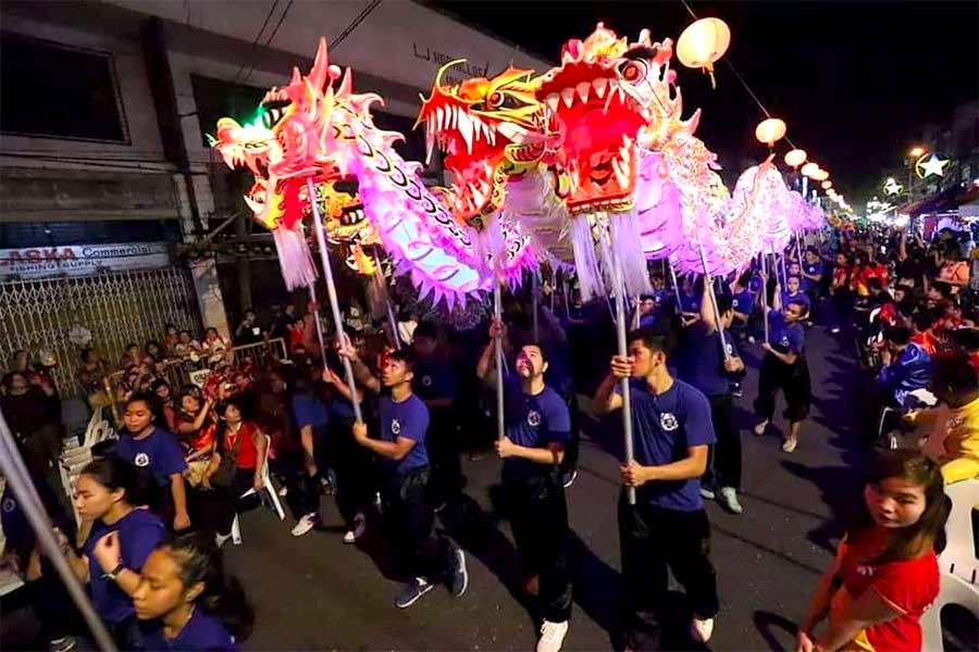 菲律宾怡郎市举办大型春节活动 邀请泉州提线木偶表演