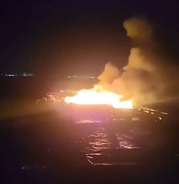 菲律宾宿务省那牙附近海域一船只起火