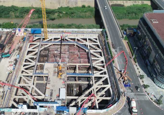 上海宝冶柬埔寨金边金汇大厦项目筏板A区混凝土浇筑完成