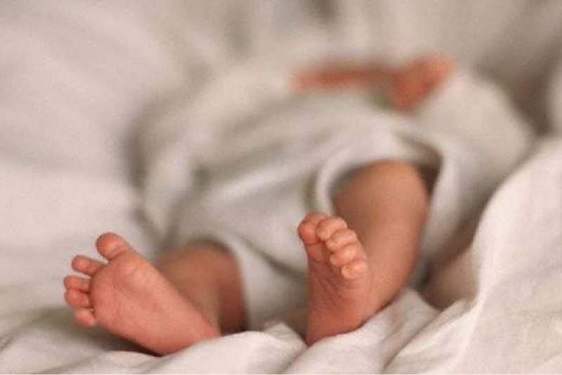 阿联酋外籍人士如何申请居留签证新生儿出生证明