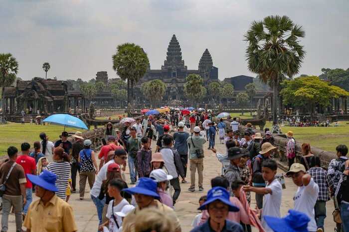 柬新年次日，暹粒接待游客近42万
